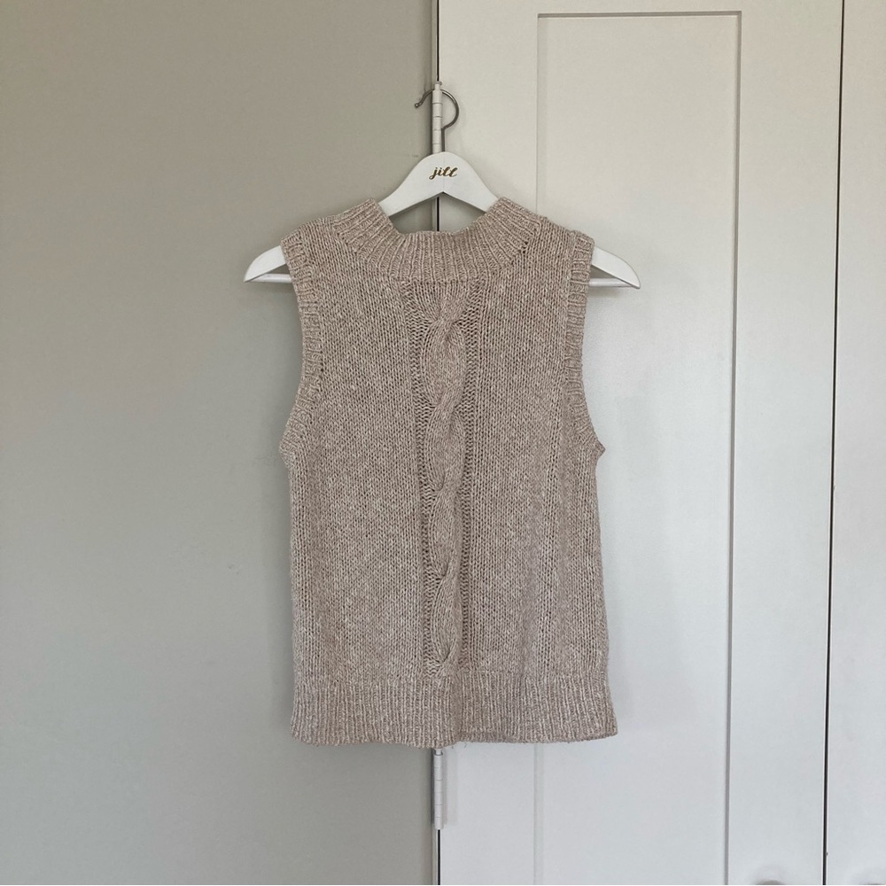 🤍 vintage | silk blend cable knit sweater vest